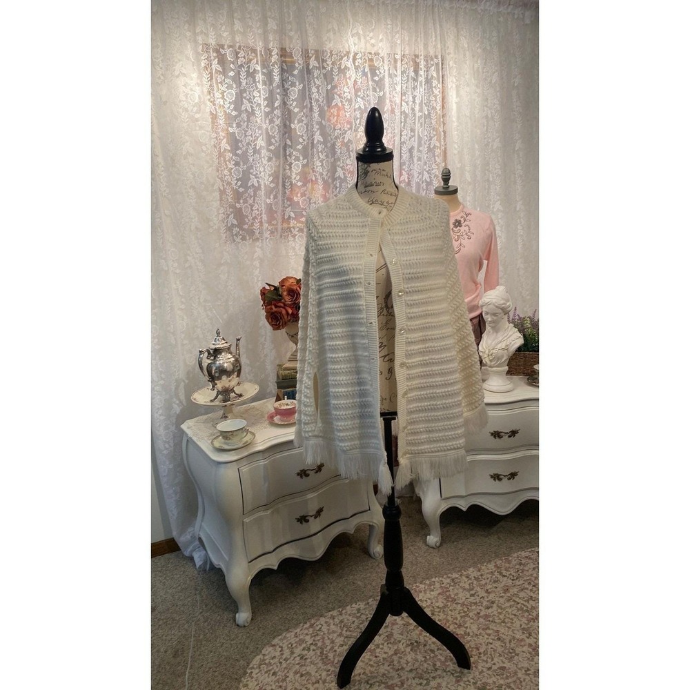 Majestic Knitwear Vintage Cream White Knit Fringe Cape Sweater Button Front